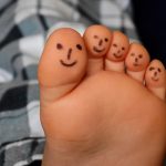 Jak dba膰 o stopy? Zasady piel臋gnacji