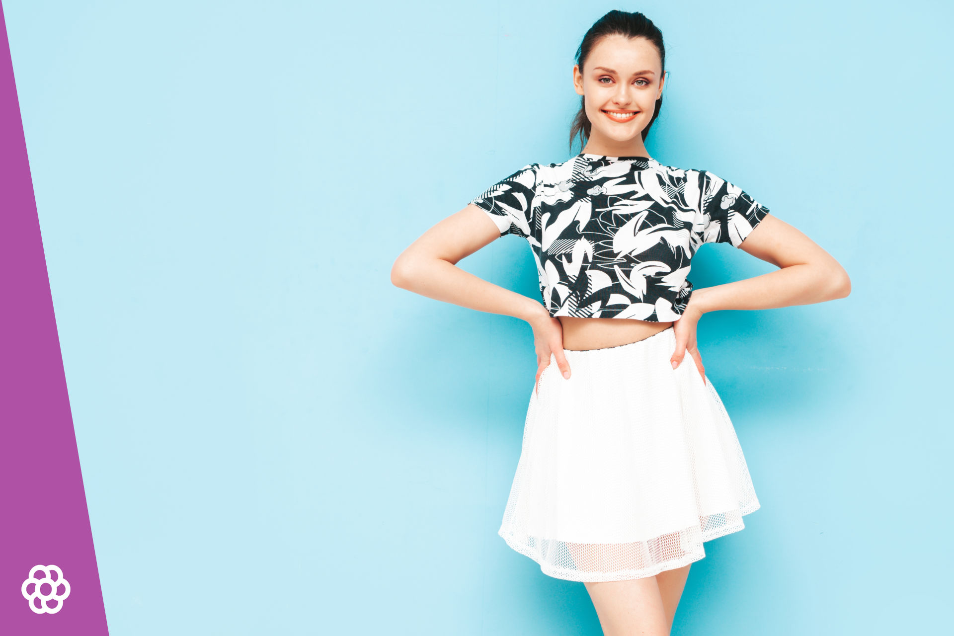 Jaka bluzka pasuje do białej spódnicy?