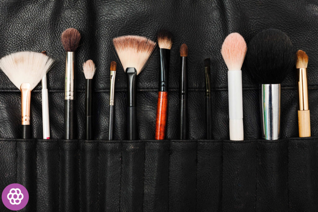 do czego służą poszczególne pędzle do makijażu